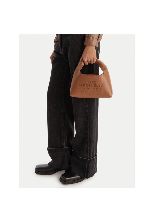 MARC JACOBS - Torebka Marc Jacobs. Kolor: brązowy