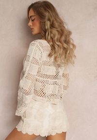 Renee - Beżowa Bluzka z Szydełkowej Bawełny z Ozdobną Falbaną Vemni. Okazja: na co dzień. Kolor: beżowy. Materiał: bawełna. Styl: casual #3
