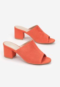 Born2be - Pomarańczowe Klapki Nethalise. Nosek buta: otwarty. Kolor: pomarańczowy. Wzór: aplikacja. Obcas: na obcasie. Wysokość obcasa: średni #6