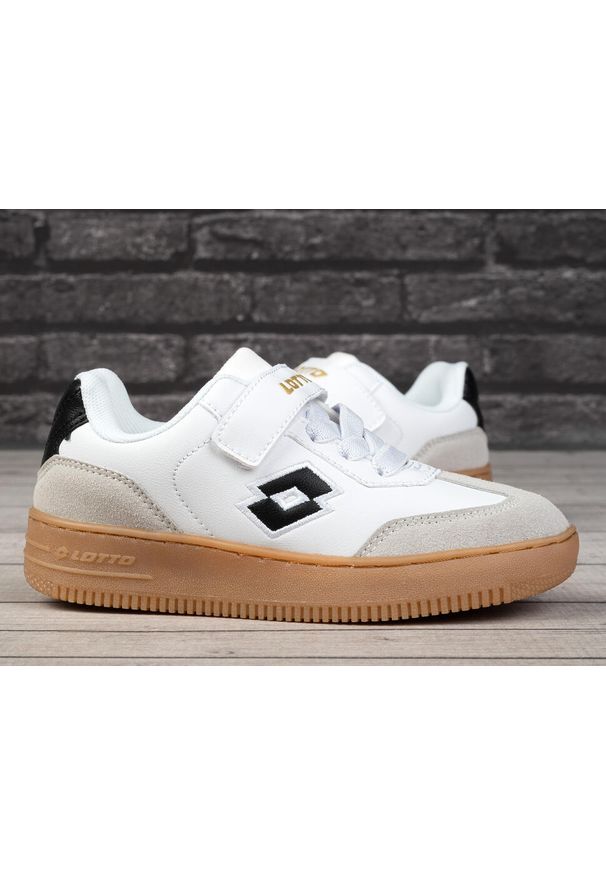 LOTTO - Buty dziecięce sportowe Lotto MAKERA K. Kolor: biały. Sport: piłka nożna