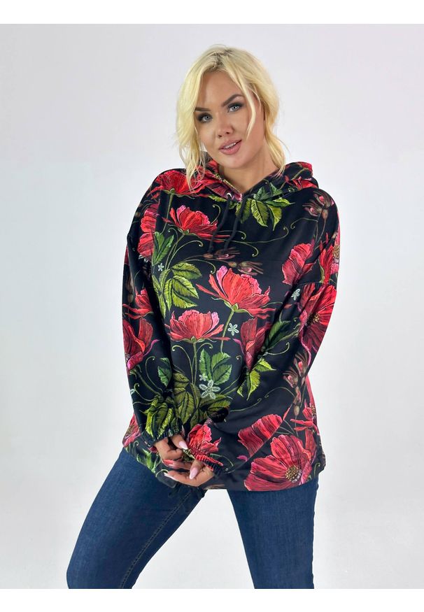 Moda Size Plus Iwanek - Elegancka czarna welurowa bluza Semi z kapturem w czerwone kwiaty XXL OVERSIZE JESIEŃ. Typ kołnierza: kaptur. Kolor: czerwony, wielokolorowy, czarny. Materiał: welur. Długość: krótkie. Wzór: kwiaty. Sezon: jesień. Styl: elegancki