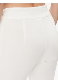 Rinascimento Spodnie materiałowe CFC0117520003 Biały Bootcut Fit. Kolor: biały. Materiał: syntetyk