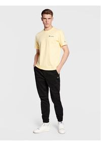 Champion T-Shirt Small Script Logo Embroidery 218006 Żółty Regular Fit. Kolor: żółty. Materiał: bawełna #4