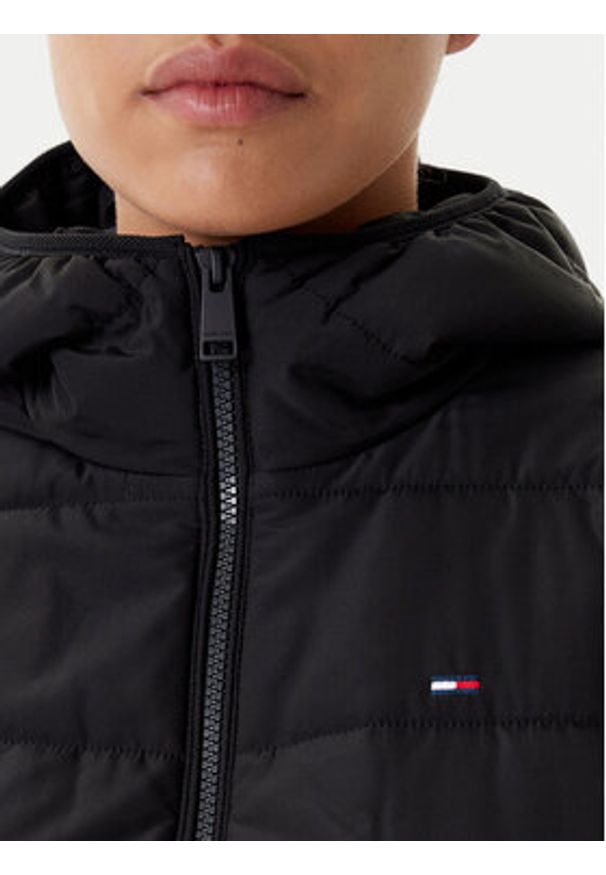 Tommy Jeans Kurtka przejściowa DW0DW20959 Czarny Slim Fit. Kolor: czarny. Materiał: syntetyk