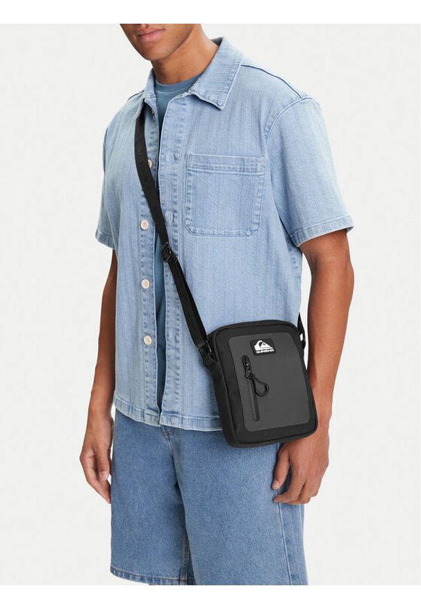 Quiksilver Torebka C-QUIC-KL-003-08 Czarny. Kolor: czarny. Materiał: materiał