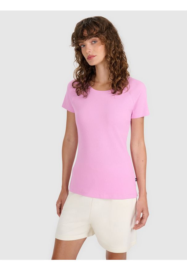 4f - 4F T-shirt regular z prążkowanej dzianiny damski - różowy S. Okazja: na co dzień. Kolor: różowy. Materiał: dzianina, prążkowany. Długość rękawa: raglanowy rękaw. Wzór: prążki. Styl: casual, klasyczny, sportowy