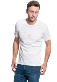 Lee - LEE PRIDE TEE WHITE CANVAS L62RFE59. Kolor: biały