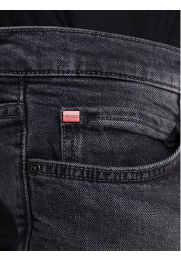 Hugo - HUGO Jeansy 50547274 Szary Tapered Fit. Kolor: szary