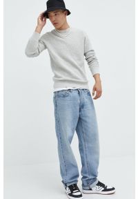 Superdry sweter bawełniany męski kolor szary lekki. Okazja: na co dzień. Kolor: szary. Materiał: bawełna. Wzór: ze splotem. Styl: casual #5