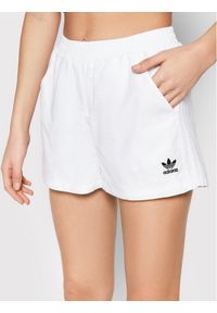 Adidas - adidas Szorty sportowe HC2047 Biały Regular Fit. Kolor: biały. Materiał: bawełna #1