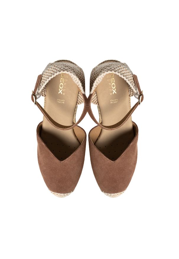 Geox Espadryle "Gelsa" | D25TPA 00022 | Kobieta | Różowy. Okazja: na co dzień. Nosek buta: okrągły. Kolor: różowy. Materiał: tkanina, skóra. Obcas: na koturnie. Styl: elegancki, klasyczny, casual