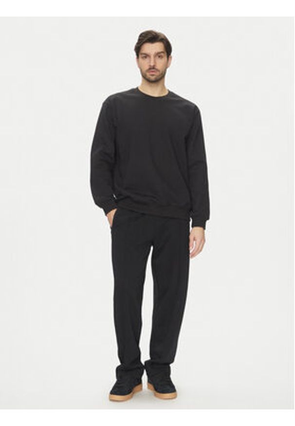 Adidas - adidas Bluza Premium Essentials JC9574 Czarny Loose Fit. Kolor: czarny. Materiał: bawełna