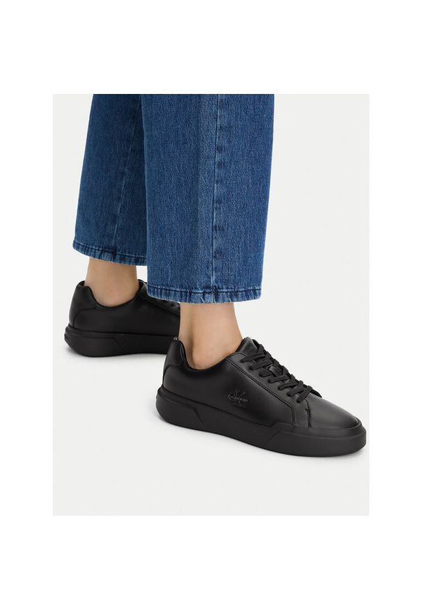 Sneakersy Calvin Klein. Kolor: czarny