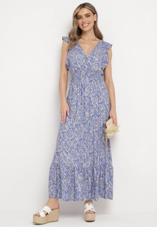 Born2be - Niebieska Bawełniana Sukienka z Metalicznym Nadrukiem z Gumkami w Pasie z Kopertowym Dekoltem Folia. Okazja: na spacer, na co dzień. Typ kołnierza: dekolt kopertowy, kołnierz z falbankami. Kolor: niebieski. Materiał: bawełna. Wzór: nadruk. Typ sukienki: kopertowe. Styl: casual, klasyczny