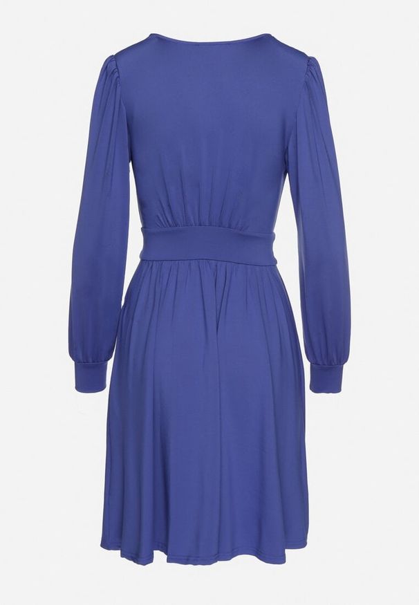 Born2be - Niebieska Rozkloszowana Sukienka z Wiskozą Selithiel. Okazja: na wesele, na ślub cywilny, na imprezę. Typ kołnierza: dekolt w serek. Kolor: niebieski. Materiał: wiskoza. Styl: elegancki