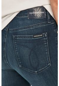 Calvin Klein Jeans - Jeansy J20J215788.4891. Kolor: niebieski #2