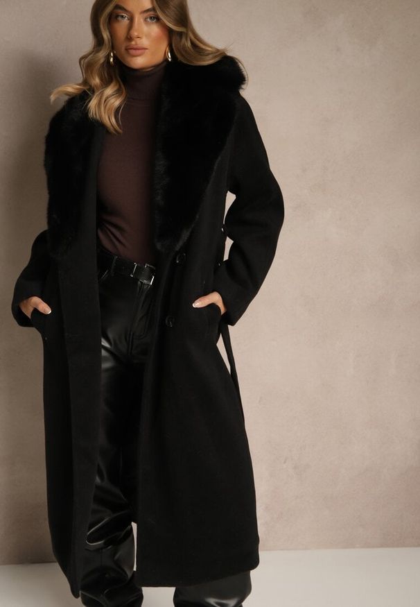 Renee - Czarny Dwurzędowy Płaszcz Elegancki z Futrzanym Kołnierzem i Paskiem Ezanttia. Okazja: na co dzień. Kolor: czarny. Materiał: futro. Długość rękawa: długi rękaw. Długość: długie. Sezon: zima, jesień. Styl: elegancki