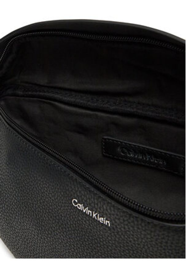 Calvin Klein Saszetka nerka Ck Must Waistbag LV04D3184G Czarny. Kolor: czarny. Materiał: skóra