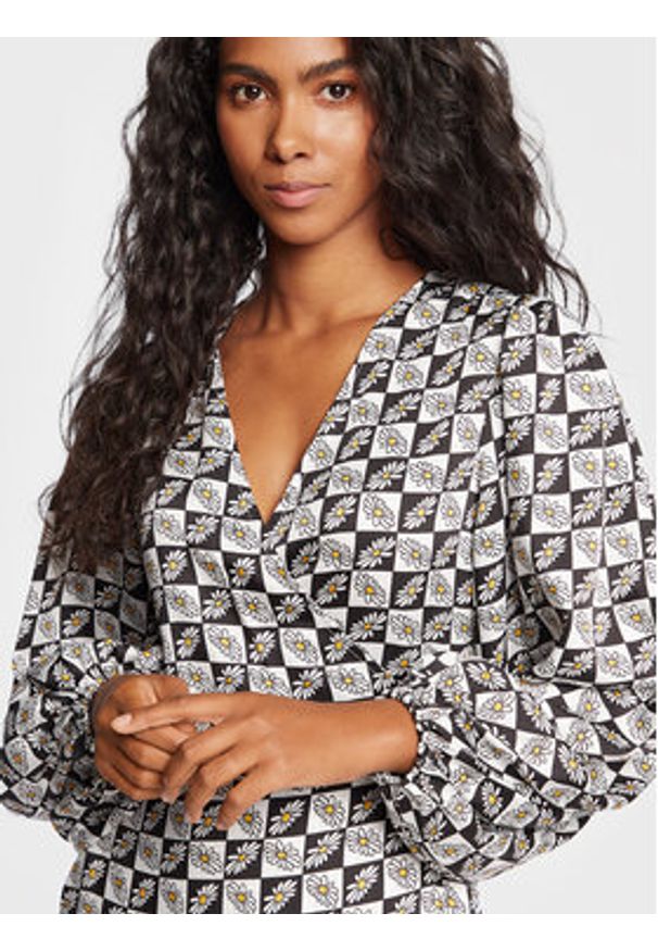 Glamorous Sukienka letnia CK5508 Kolorowy Regular Fit. Materiał: syntetyk. Wzór: kolorowy. Sezon: lato