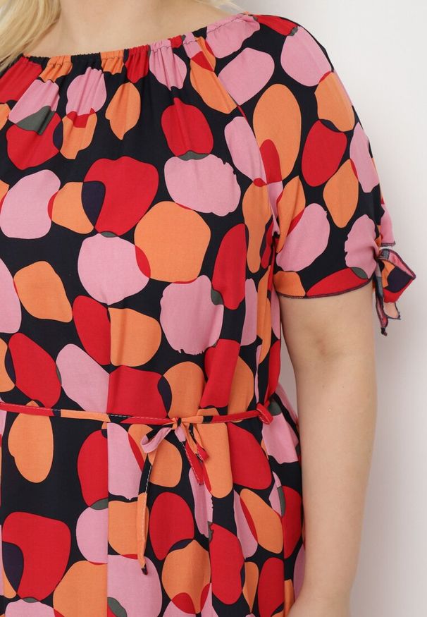 Born2be - Różowa Trapezowa Sukienka Bawełniana z Elastycznym Dekoltem i Sznurkiem w Talii Eeraphina. Kolor: różowy. Materiał: bawełna. Typ sukienki: trapezowe. Styl: rockowy, elegancki, wizytowy