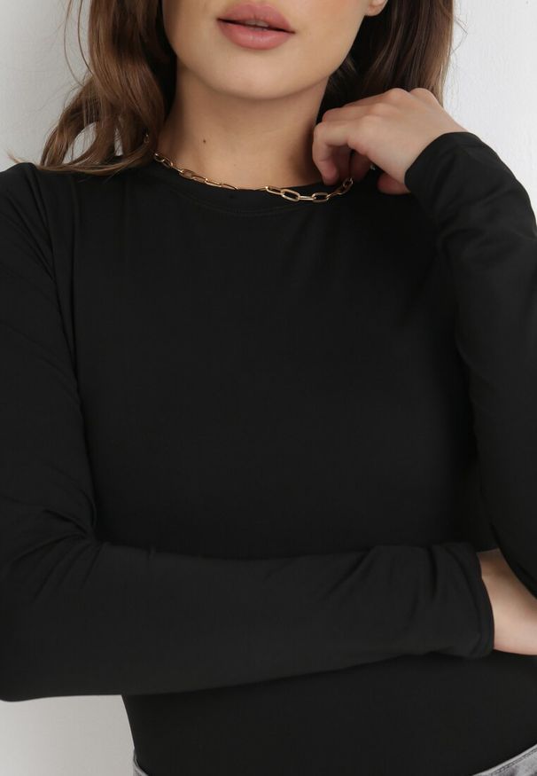 Born2be - Czarne Body Maerane. Kolor: czarny. Materiał: jeans. Długość rękawa: długi rękaw. Długość: długie. Styl: klasyczny