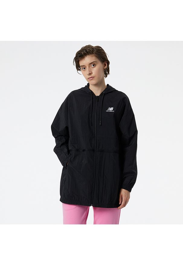 Kurtka New Balance WJ21500BK – czarna. Kolor: czarny. Sezon: jesień, wiosna