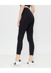 GIRLFRIEND COLLECTIVE - Czarne legginsy z kieszeniami 7/8. Stan: podwyższony. Kolor: czarny. Materiał: tkanina, materiał #3
