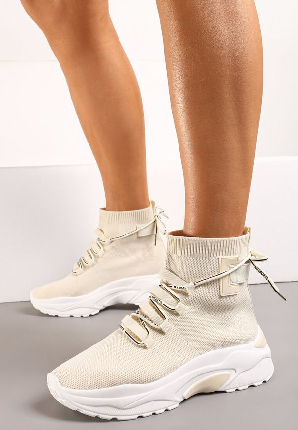 Born2be - Beżowe Sneakersy Kallissa. Wysokość cholewki: za kostkę. Zapięcie: bez zapięcia. Kolor: beżowy. Materiał: materiał. Szerokość cholewki: normalna