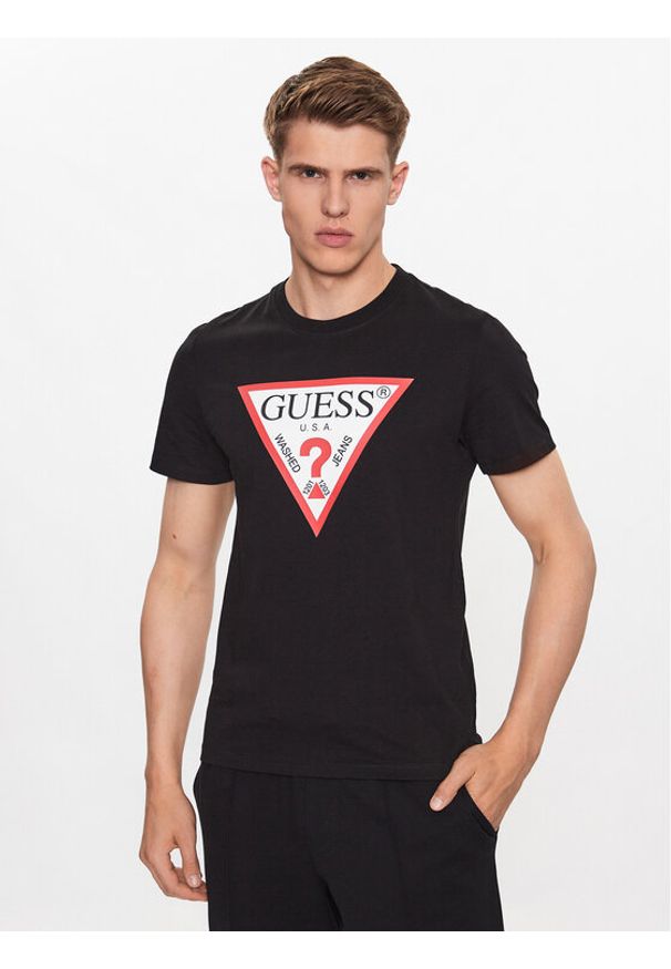 Guess T-Shirt M2YI71 I3Z14 Czarny Slim Fit. Kolor: czarny. Materiał: bawełna