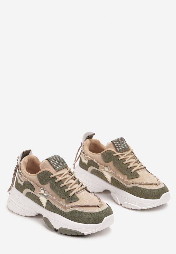 Born2be - Beżowo-Zielone Sneakersy na Grubej Podeszwie z Cyrkoniami Evoline. Kolor: beżowy