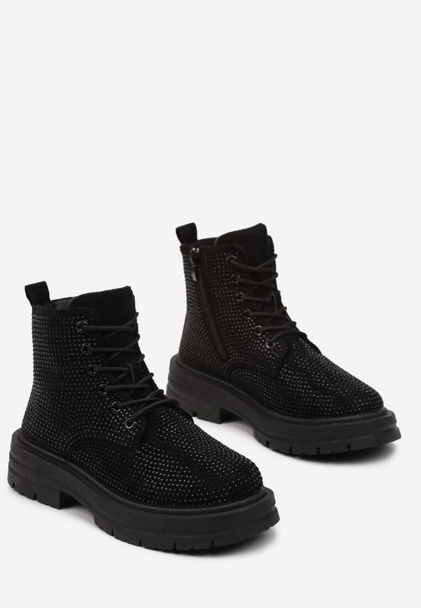 Born2be - Czarne Sznurowane Botki w Cyrkonie na Grubej Podeszwie Lirandor. Kolor: czarny. Sezon: jesień