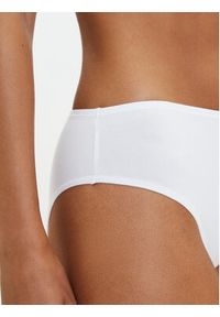 Hunkemöller Figi klasyczne z wysokim stanem 302036 Biały. Stan: podwyższony. Kolor: biały. Materiał: syntetyk