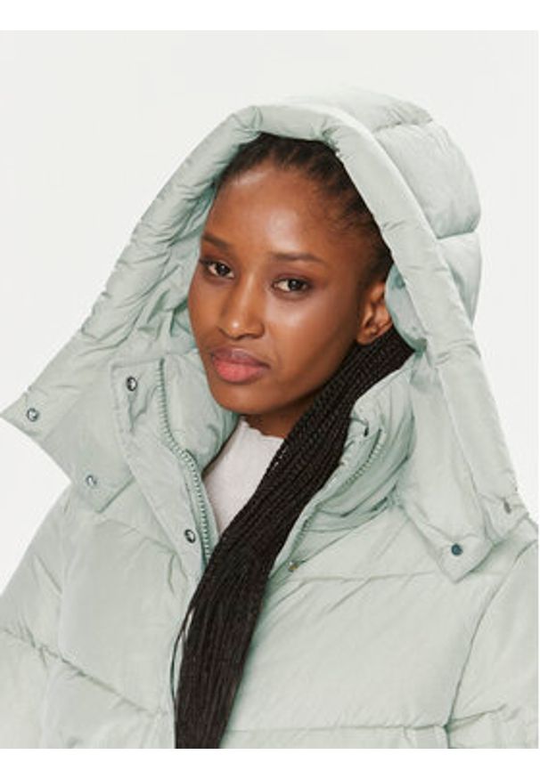 Calvin Klein Kurtka zimowa Modern K20K205947 Zielony Relaxed Fit. Kolor: zielony. Materiał: syntetyk. Sezon: zima