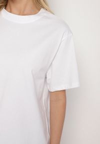 Born2be - Biały Bawełniany Klasyczny T-shirt Kollira. Okazja: na co dzień. Kolor: biały. Materiał: bawełna. Styl: klasyczny #4