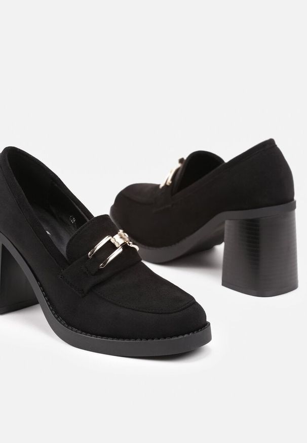 Born2be - Czarne Półbuty Mokasyny na Obcasie z Metalową Klamrą Velanda. Okazja: na co dzień. Zapięcie: klamry. Kolor: czarny. Materiał: jeans. Obcas: na obcasie. Styl: elegancki, casual. Wysokość obcasa: średni