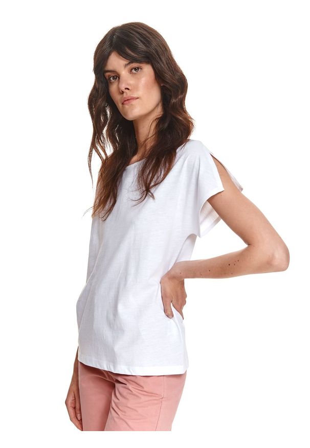TOP SECRET - T-shirt z krótkim rękawkiem z rozcięciami. Kolor: biały. Materiał: tkanina, bawełna. Długość rękawa: krótki rękaw. Długość: krótkie. Sezon: lato. Styl: klasyczny, wakacyjny