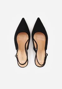 Born2be - Czarne Sandały na Szpilce z Odkrytą Piętą Nevilianae. Okazja: na co dzień. Zapięcie: sprzączka. Kolor: czarny. Materiał: jeans. Obcas: na szpilce. Styl: casual, klasyczny #7