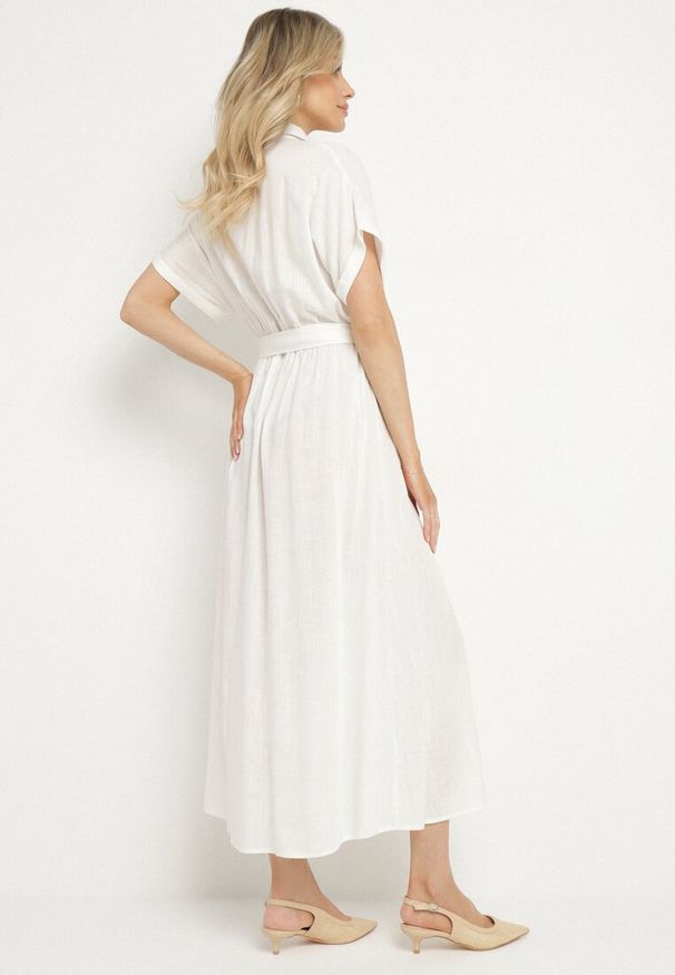 Born2be - Biała Koszulowa Sukienka z Lnem Wiskozą i Paskiem Lenaviel. Okazja: na co dzień. Kolor: biały. Materiał: wiskoza, len. Typ sukienki: koszulowe. Styl: casual, klasyczny