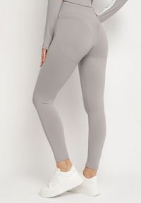 Born2be - Jasnoszare Legginsy z Modelującymi Przeszyciami Selettia. Okazja: na co dzień, na spacer. Kolor: szary. Styl: klasyczny, casual #5