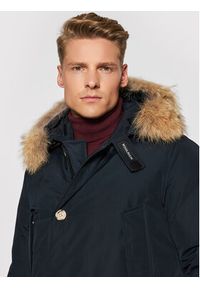 Woolrich Parka Arctic CFWOOU0482MR UT0001 Granatowy Regular Fit. Kolor: niebieski. Materiał: puch, syntetyk