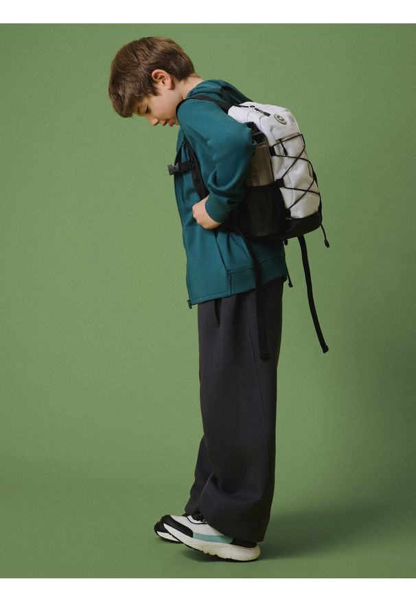 4f - 4F Bluza dresowa regular z kapturem chłopięca - turkusowa 164 (13-14 lat). Okazja: na co dzień, na uczelnię. Typ kołnierza: kaptur. Kolor: turkusowy. Materiał: dresówka. Długość rękawa: raglanowy rękaw. Wzór: gładki. Sezon: lato. Styl: casual