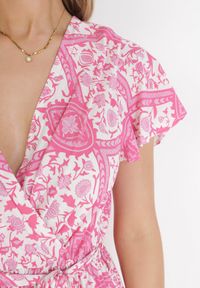 Born2be - Fuksjowa Rozkloszowana Sukienka Maxi z Wiązanym Paskiem Aziza. Typ kołnierza: dekolt kopertowy. Kolor: różowy. Materiał: tkanina, bawełna. Typ sukienki: kopertowe. Długość: maxi #5