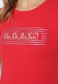 Born2be - Czerwony T-shirt z Bawełny Ozdobiony na Froncie Nadrukiem Pandoma. Kolor: czerwony. Materiał: bawełna. Wzór: nadruk, aplikacja. Sezon: lato
