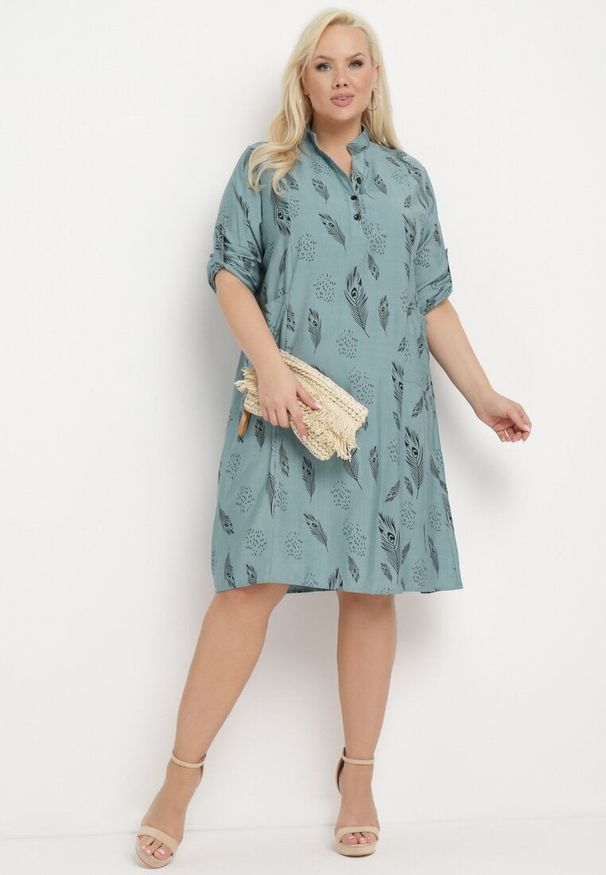 Born2be - Niebieska Sukienka Szmizjerka z Guzikami przy Dekolcie z Podwijanymi Rękawami Ketella. Okazja: na co dzień, do pracy. Kolor: niebieski. Wzór: aplikacja. Typ sukienki: szmizjerki. Styl: casual, elegancki, sportowy, klasyczny