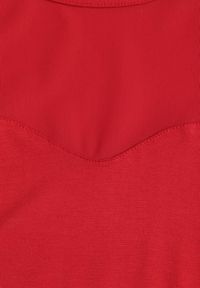 Renee - Czerwona Bluzka z Siateczkowym Dekoltem i Rękawami Lunesa. Okazja: na imprezę. Kolor: czerwony. Długość rękawa: na ramiączkach #2