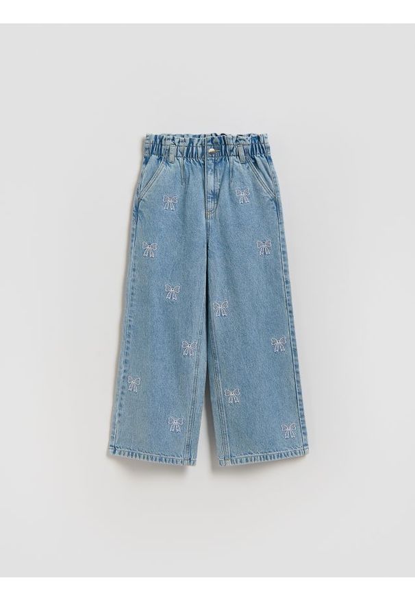 Reserved - Jeansy wide leg z haftem - niebieski. Kolor: niebieski. Wzór: haft