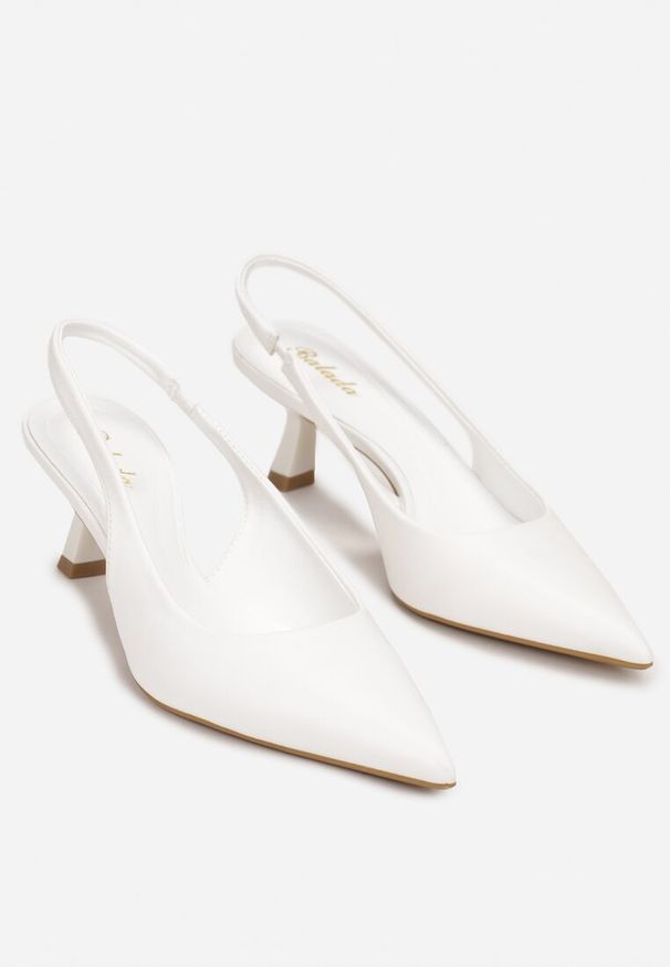 Born2be - Białe Sandały na Niskim Obcasie Nunziata. Okazja: na co dzień, na ślub cywilny, na wesele. Kolor: biały. Obcas: na obcasie. Styl: casual, elegancki, klasyczny. Wysokość obcasa: niski