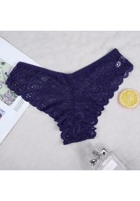 Intica - Stringi koronkowe z delikatnego materiału na romantyczne wieczory Jacquelyne. Kolor: niebieski. Materiał: materiał, koronka. Wzór: koronka