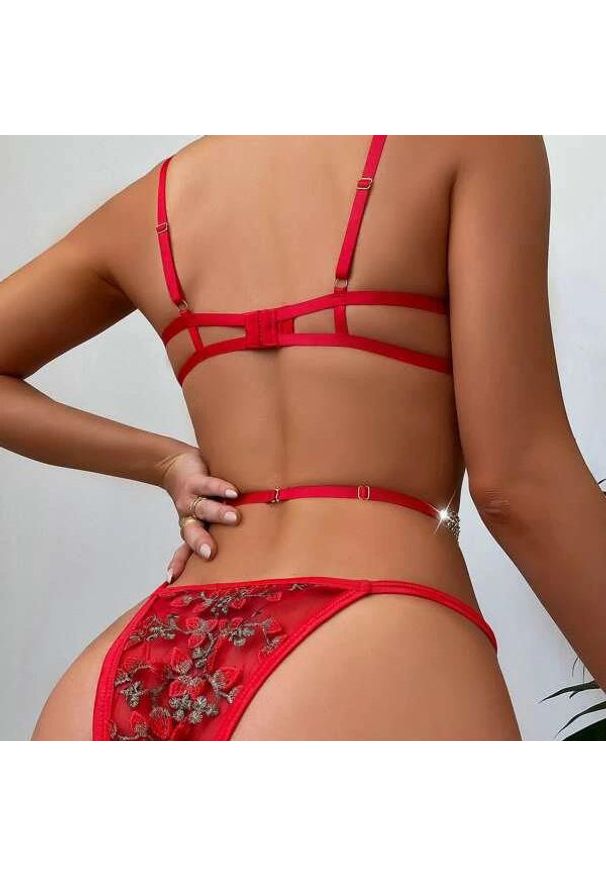 Intica - Body damskie haftowane z wycięciami na specjalne okazje Donna. Kolor: różowy. Materiał: materiał. Wzór: haft