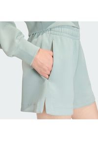 Adidas - adidas Szorty sportowe Soft Lux KA6996 Zielony Loose Fit. Kolor: zielony. Materiał: syntetyk #4